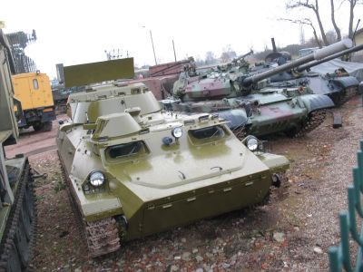 MTLB stacja SNAR i czołgi T-55 z naszej wystawy
