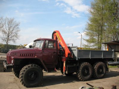 Zabudowa wykonana u nas. Ural z armii.
