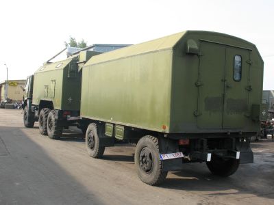 KAMAZ 4310 6X6 w zestawie z przyczepą
