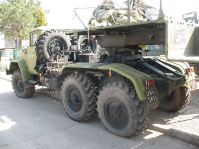 ZIŁ 137 Ciągnik z naczepą. Napęd 10x10
